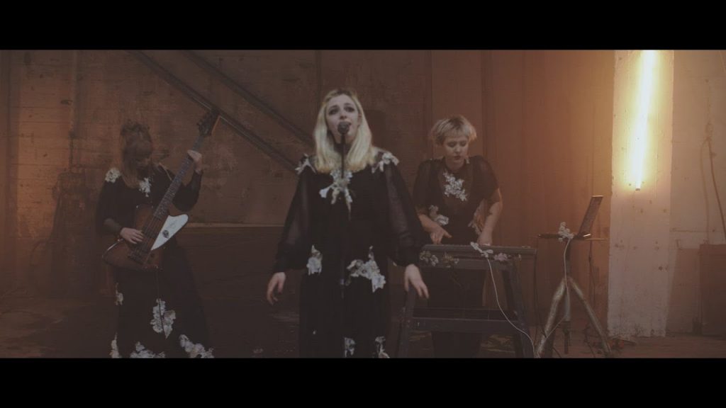 Kælan Mikla : Næturblóm