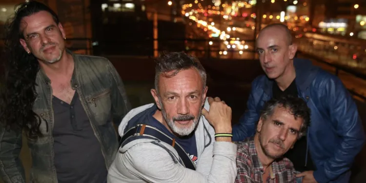 La Unión – Lobo Hombre en París